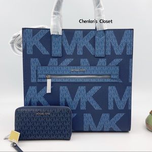 💧NWT! Michael Kors Kenly Large Logo Tote Set
